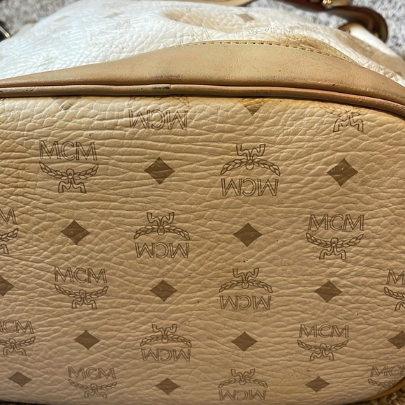 💎Authentic MCM Visetos stripe drawstring bucket bag💎 - Picture 9 of 17